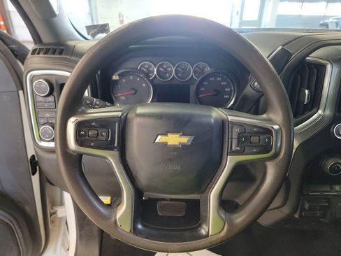 Used 2020 Chevrolet Silverado 2500 LT w/ Z71 Off-Road Package image 9