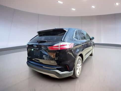 Used 2023 Ford Edge SEL image 4