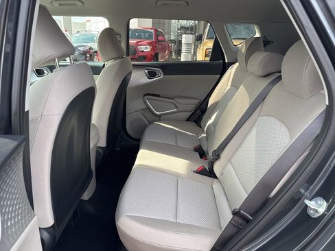 Used 2024 Kia Soul LX w/ Option Group 015 image 14