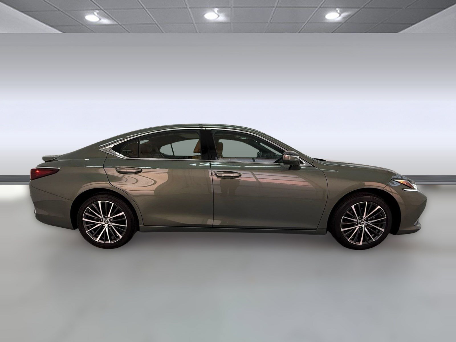 Used 2025 Lexus ES 300h w/ Premium Package FWD image 7