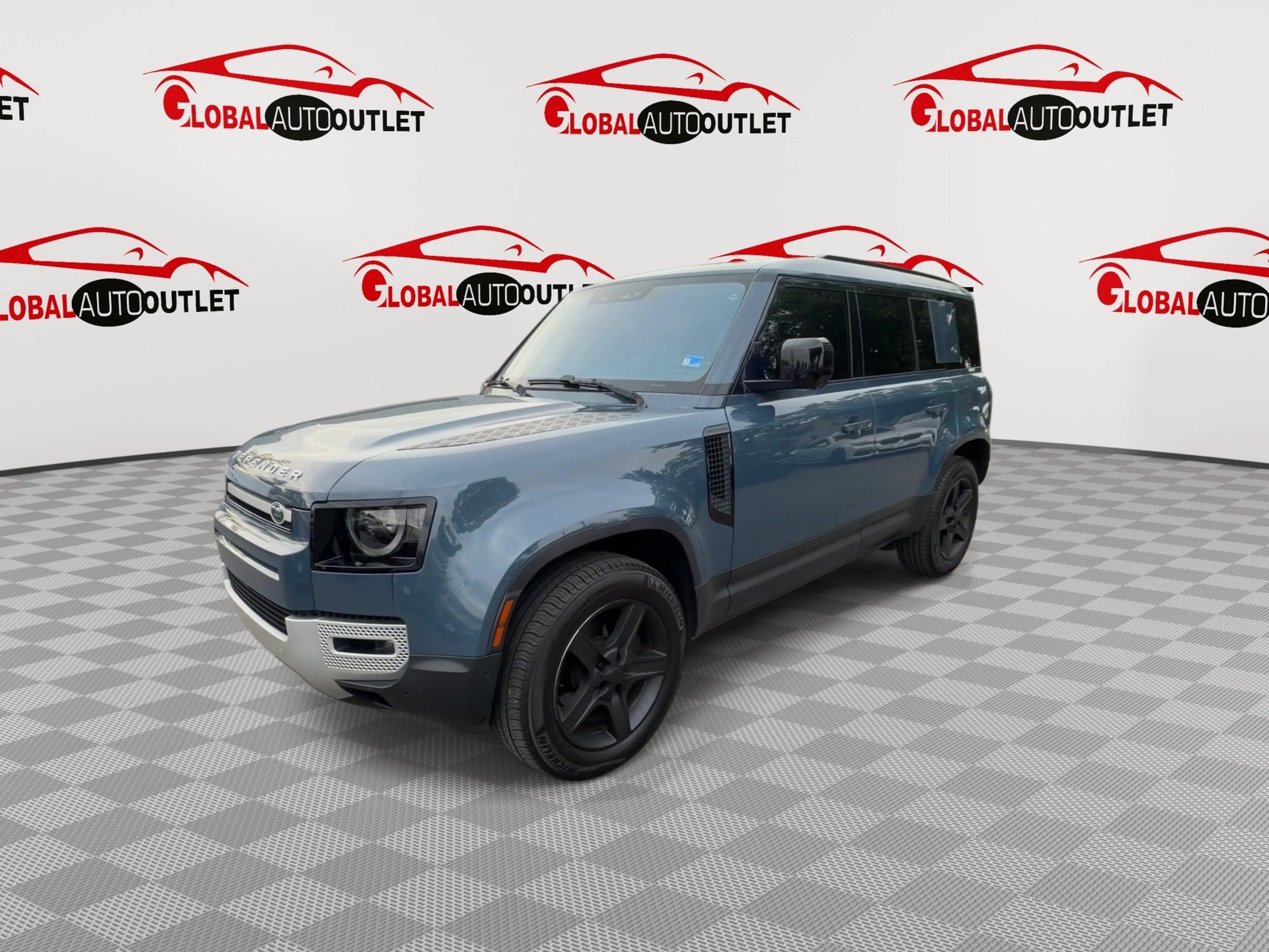 Used 2020 Land Rover Defender 110 SE AWD/4WD image 4