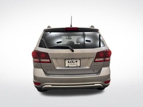 Used 2017 Dodge Journey Crossroad FWD image 6