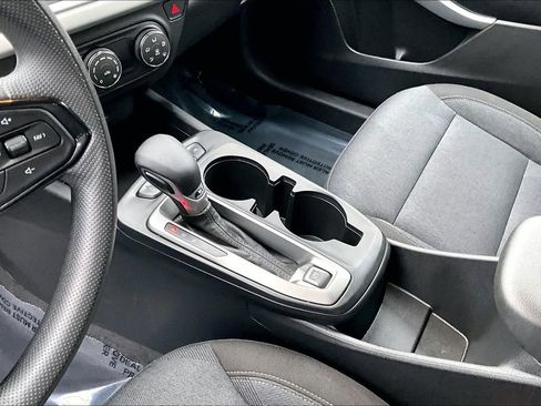 Used 2025 Chevrolet Trax LS image 15