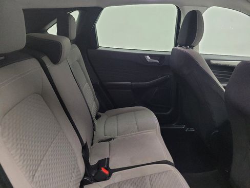 Used 2021 Ford Escape SE image 19