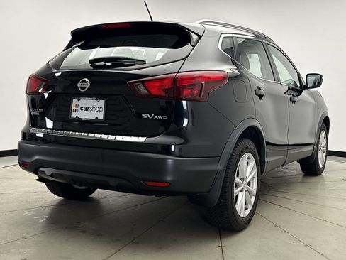 Used 2018 Nissan Rogue Sport SV w/ SV All-Weather Package AWD/4WD image 5