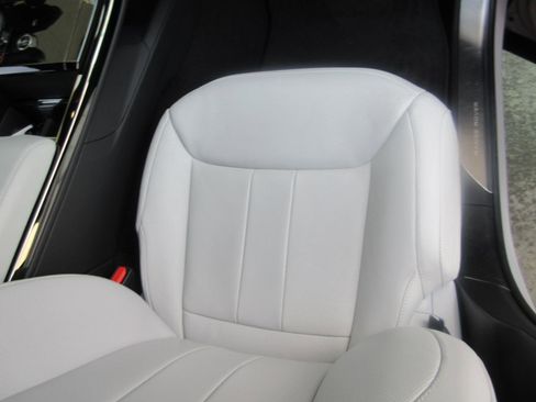 Used 2024 Land Rover Range Rover Sport SE image 26