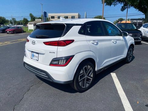 Used 2023 Hyundai Kona Limited w/ Cargo Package FWD image 22
