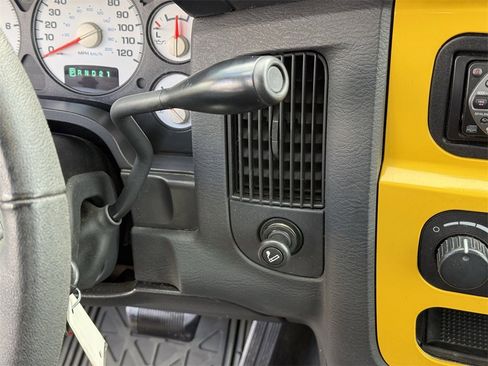 Used 2004 Dodge Ram 1500 Truck SLT w/ Sport Appearance Group image 22