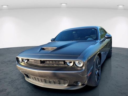 Used 2018 Dodge Challenger R/T w/ Quick Order Package 28P T/A RWD image 13