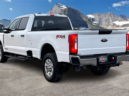 Used 2024 Ford F350 XLT w/ FX4 Off-Road Package image 13