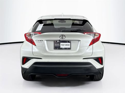 Used 2018 Toyota C-HR XLE image 12