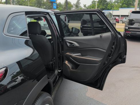 New 2026 Chevrolet Trax LS w/ LS Convenience Package FWD image 26
