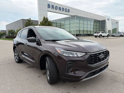 Used 2023 Ford Escape ST-Line w/ Tech Pack #1 FWD image 1