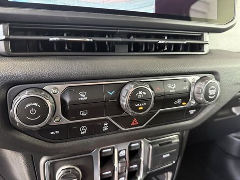 New 2025 Jeep Wrangler Sport S image 18