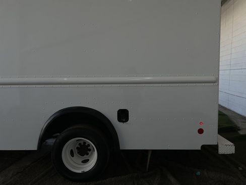 Used 2017 Ford E-350 and Econoline 350 Super Duty w/ A/C Prep Package image 12