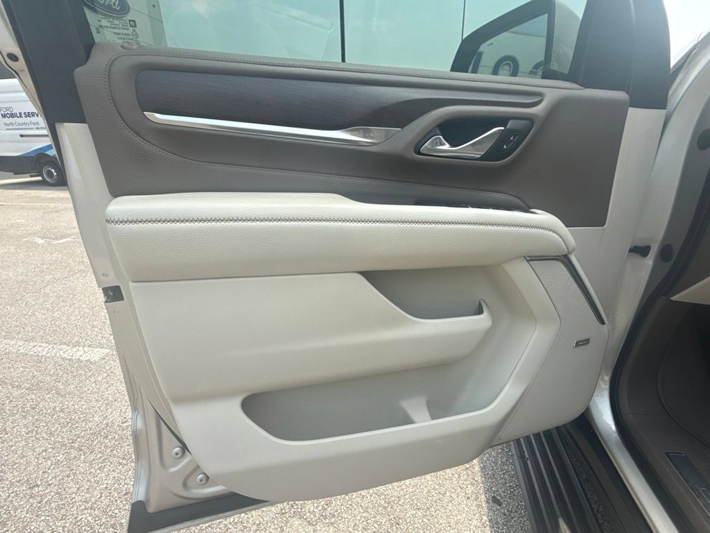 Used 2021 GMC Yukon Denali AWD/4WD image 11