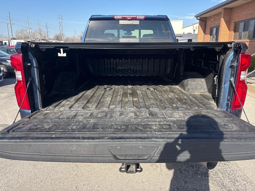 Used 2022 Chevrolet Silverado 3500 High Country AWD/4WD image 13