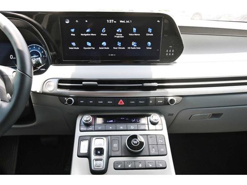 Used 2025 Hyundai Palisade SEL FWD image 23