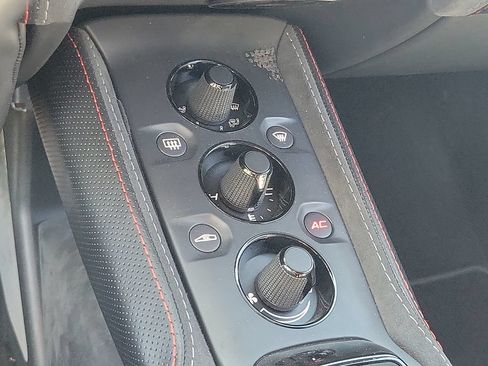 Used 2020 Lotus Evora RWD image 14
