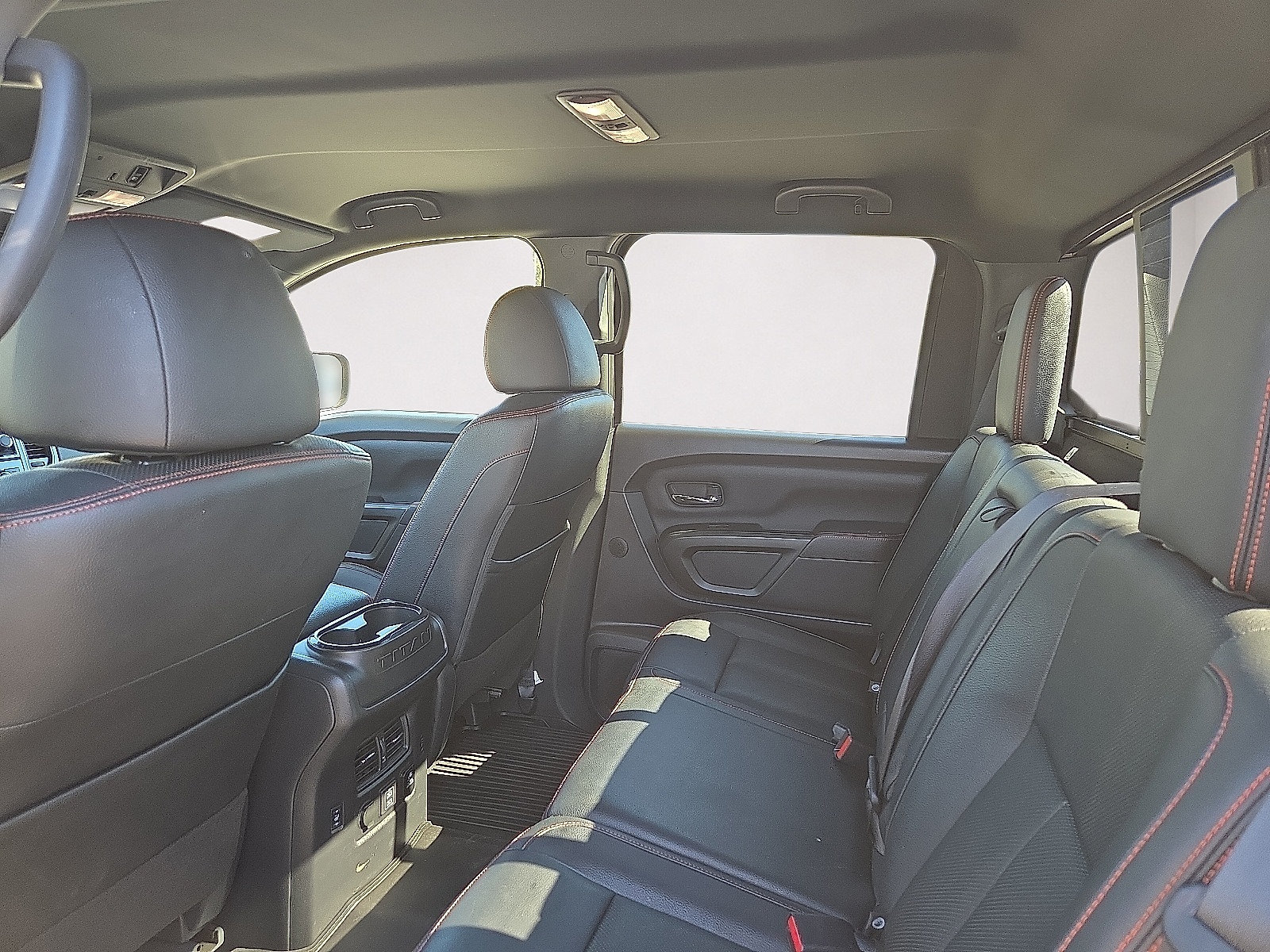 Used 2023 Nissan Titan PRO-4X w/ Pro-4x Convenience Package AWD/4WD image 20