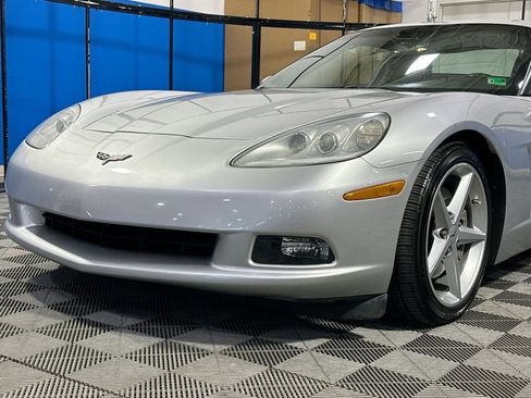Used 2011 Chevrolet Corvette Coupe w/ Roof Package image 10