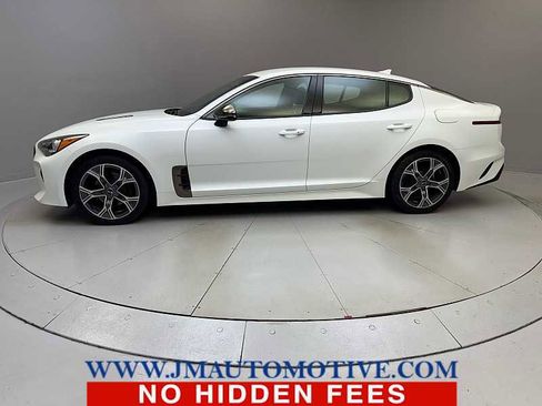 Used 2020 Kia Stinger GT-Line image 2