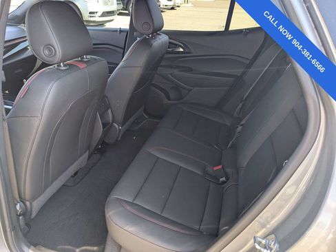 Used 2025 Chevrolet Trax RS w/ Sunroof Package FWD image 14