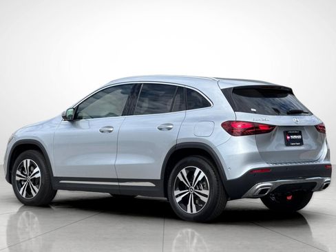New 2026 Mercedes-Benz GLA 250 image 12