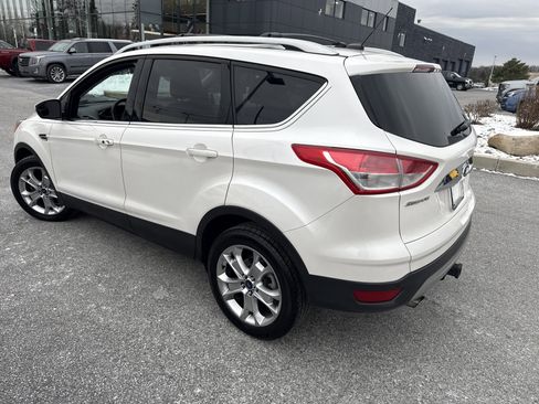 Used 2015 Ford Escape Titanium image 4