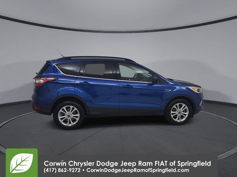 Used 2018 Ford Escape SE FWD image 16