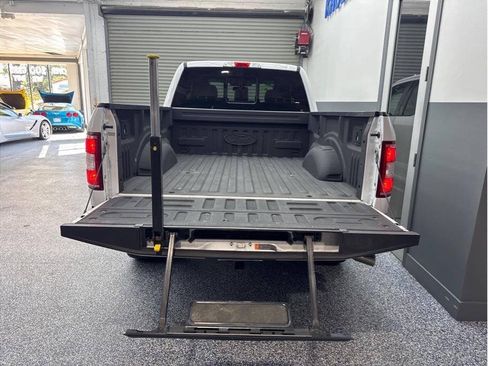 Used 2018 Ford F150 XLT w/ Equipment Group 302A Luxury AWD/4WD image 7