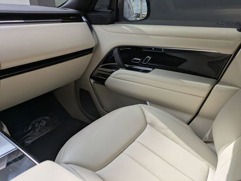 Used 2026 Land Rover Range Rover Long Wheelbase Autobiography AWD/4WD image 19