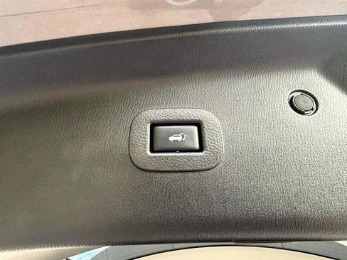 Used 2019 INFINITI QX80 Luxe image 48