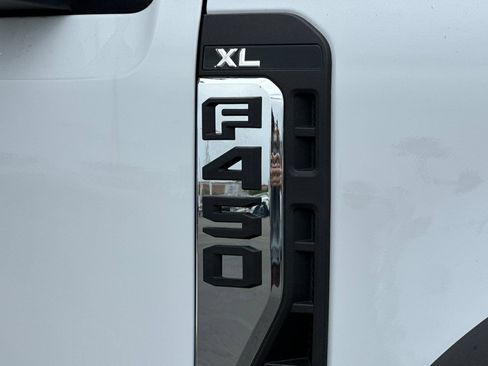 New 2024 Ford F450 XL w/ XL Chrome Package RWD image 22