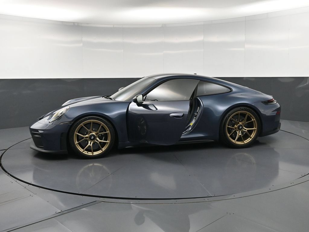 Certified 2026 Porsche 911 GT3 RWD image 36