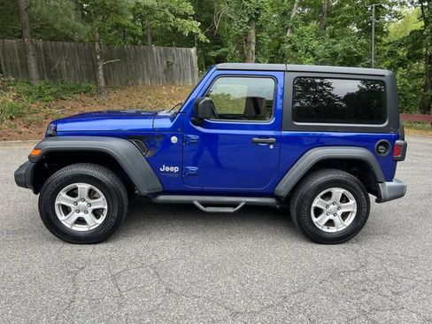 Used 2018 Jeep Wrangler Sport AWD/4WD image 5