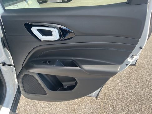 New 2026 Jeep Compass Limited image 12