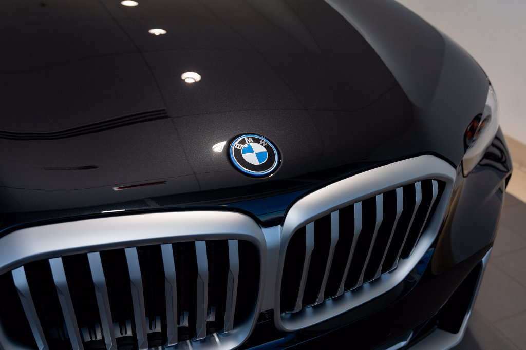 Used 2026 BMW X5 xDrive50e AWD/4WD image 16