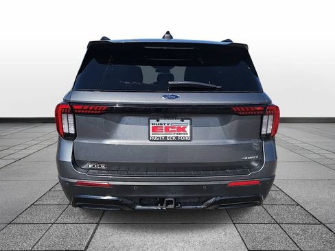 Used 2025 Ford Explorer ST-Line w/ ST-Line Street Pack AWD/4WD image 6