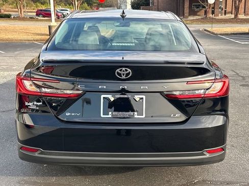 Used 2026 Toyota Camry LE w/ Convenience Package image 4