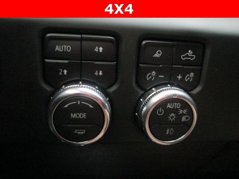 Certified 2024 GMC Sierra 1500 AT4 w/ Technology Package image 21