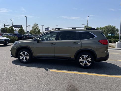 Used 2023 Subaru Ascent Premium w/ Convenience Package AWD/4WD image 4
