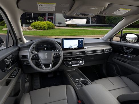 New 2024 Lincoln Corsair Grand Touring w/ Equipment Group 301A image 9