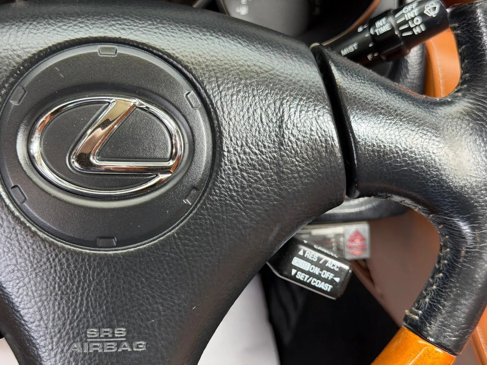 Used 2003 Lexus SC 430 Convertible RWD image 29
