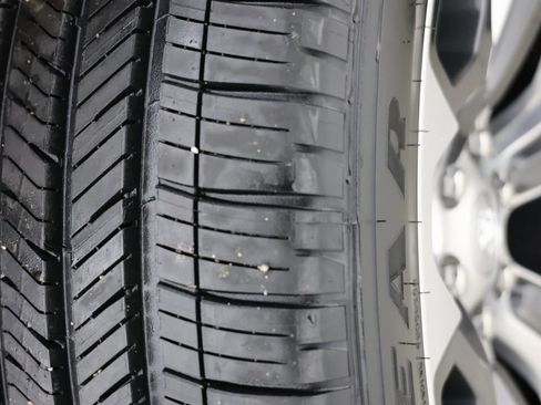 Used 2020 RAM 1500 Limited image 15