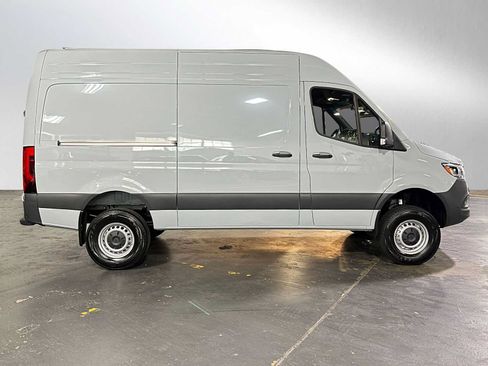 Used 2026 Mercedes-Benz Sprinter 2500 image 2