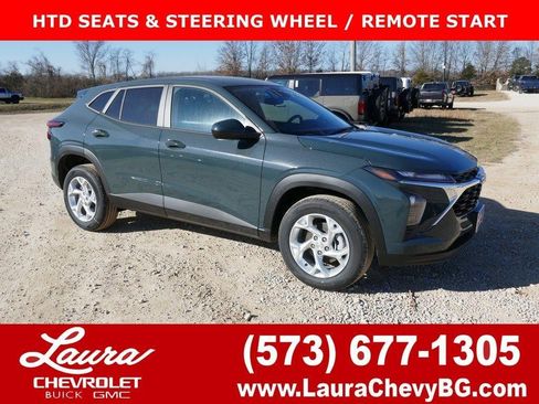 New 2026 Chevrolet Trax LS w/ LS Convenience Package FWD image 1