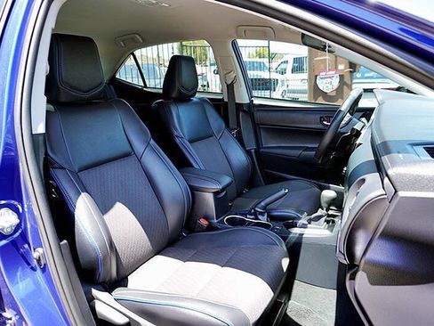 Used 2017 Toyota Corolla SE FWD image 13