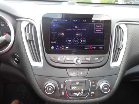 Used 2021 Chevrolet Malibu LS image 13