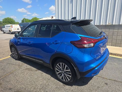 Used 2021 Nissan Kicks SR FWD image 8